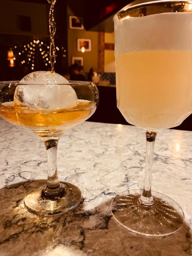 Goose & Gander Hotel Downings
